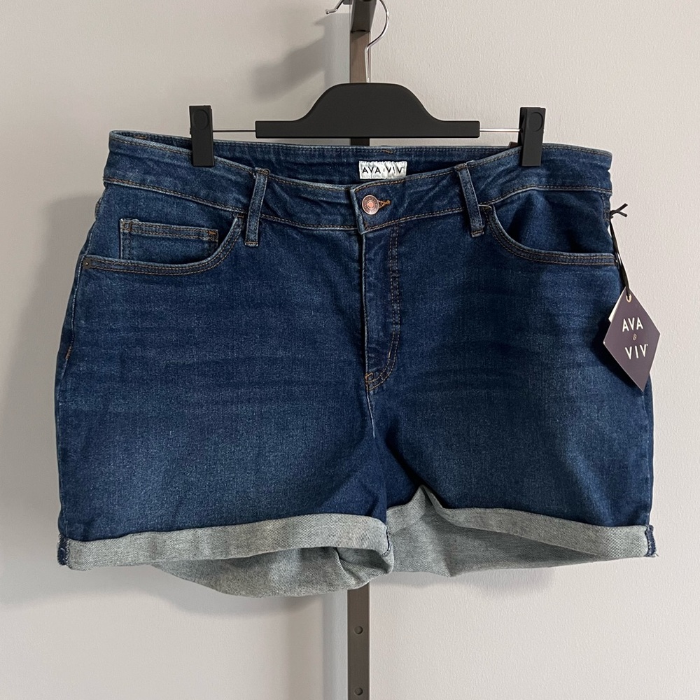 NWT Ava & Viv High-Rise Denim Shorts
